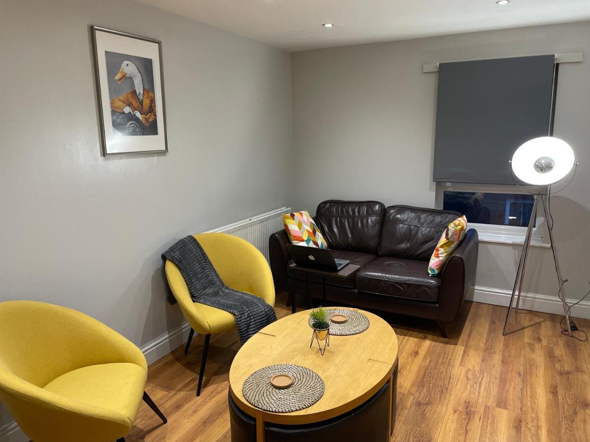 2 Bedroom Apartment Chiswick Park Tube Station Londres Exterior foto