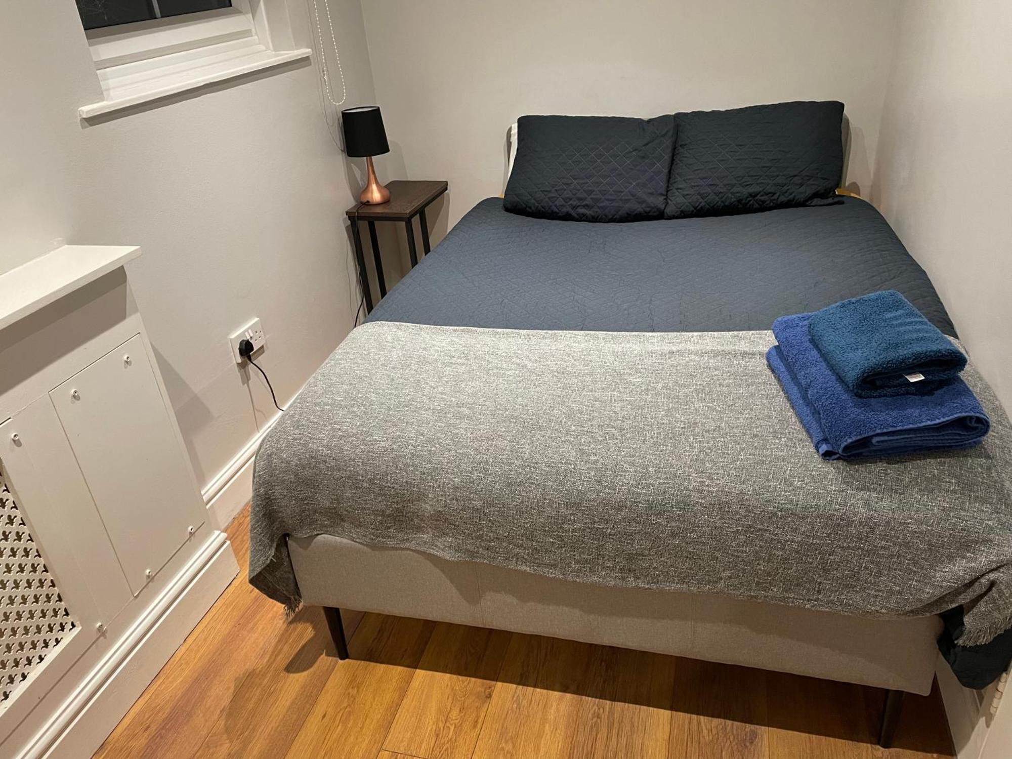 2 Bedroom Apartment Chiswick Park Tube Station Londres Exterior foto