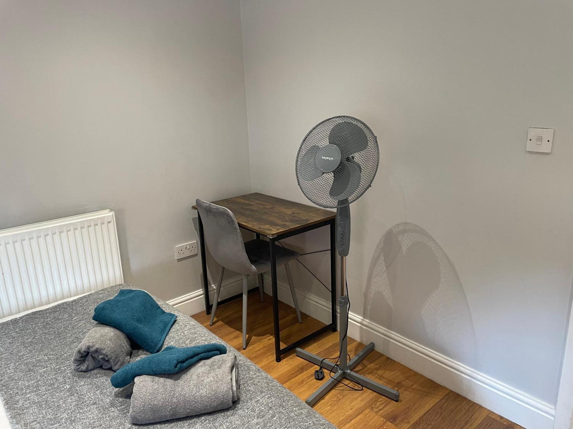 2 Bedroom Apartment Chiswick Park Tube Station Londres Exterior foto